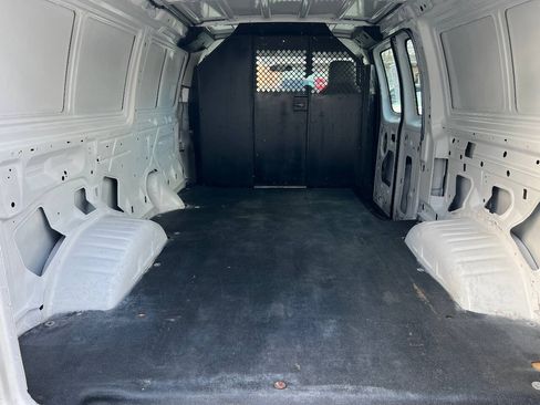 Used 2013 Ford E-250 and Econoline 250 w/ Commercial Cargo Van Pkg RWD image 16