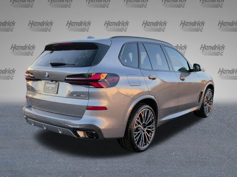 New 2026 BMW X5 sDrive40i image 7