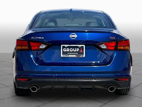 Used 2024 Nissan Altima 2.5 SR FWD image 5