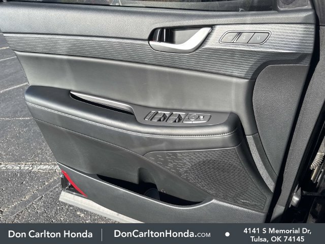 Used 2025 Hyundai Palisade Limited AWD/4WD image 10