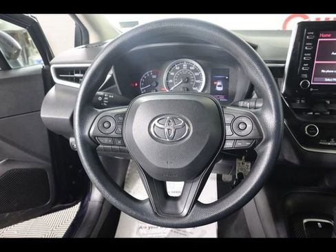 Used 2021 Toyota Corolla LE image 16