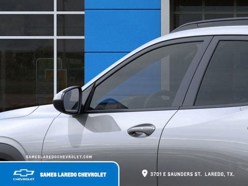 New 2026 Chevrolet Trax LT w/ Driver Confidence Package image 12