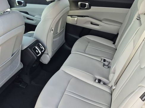 New 2026 Kia Sorento EX image 12
