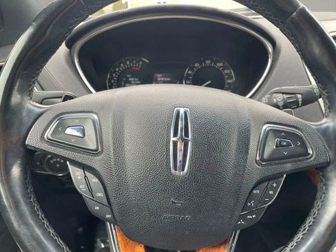 Used 2016 Lincoln MKX Reserve w/ Climate Package image 11