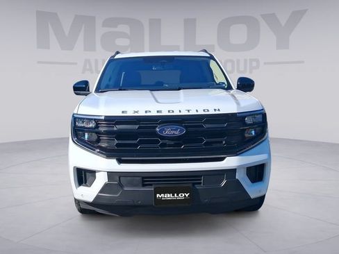 Used 2025 Ford Expedition Max Active AWD/4WD image 5
