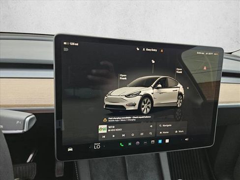 Used 2023 Tesla Model Y Long Range image 17