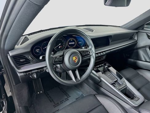 Used 2020 Porsche 911 Carrera image 4
