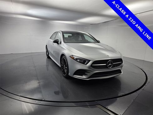 Used 2021 Mercedes-Benz A 220 image 3