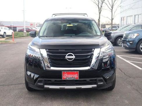 Certified 2024 Nissan Pathfinder SL image 4