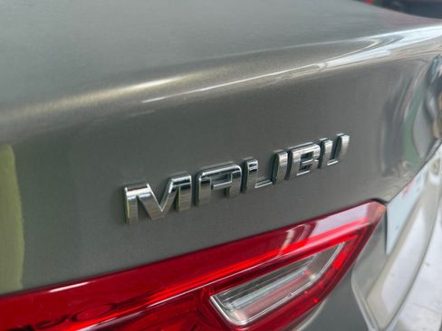 Used 2017 Chevrolet Malibu LT w/ Leather Package FWD image 28