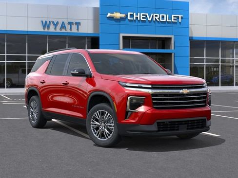 New 2026 Chevrolet Traverse LT w/ Driver Confidence Package AWD/4WD image 8