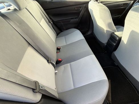 Used 2017 Toyota Corolla L FWD image 32