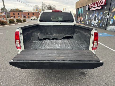 Used 2018 Nissan Frontier S w/ Work Truck Package image 33