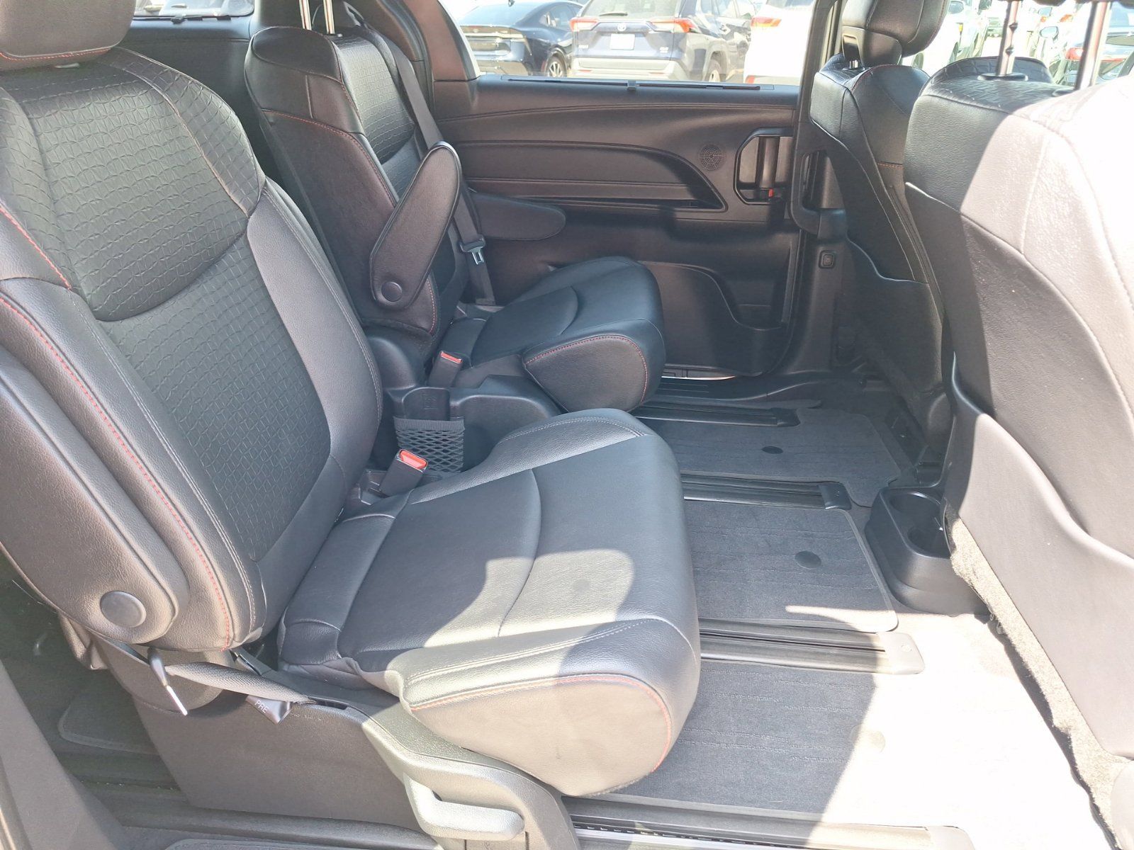 Used 2026 Toyota Sienna XSE AWD/4WD image 31