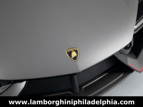 Used 2024 Lamborghini Revuelto image 41