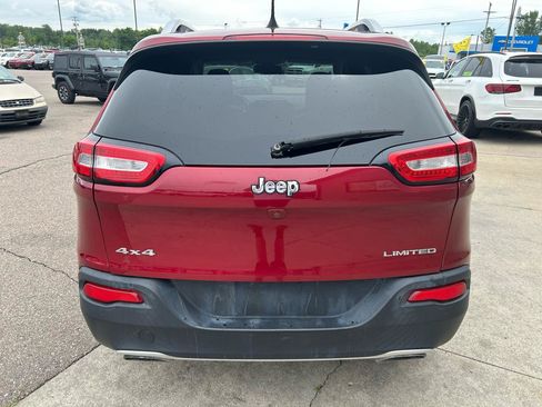 Used 2017 Jeep Cherokee Limited AWD/4WD image 6