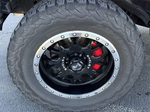 Used 2019 Ford F150 Lariat w/ Equipment Group 502A Luxury image 12