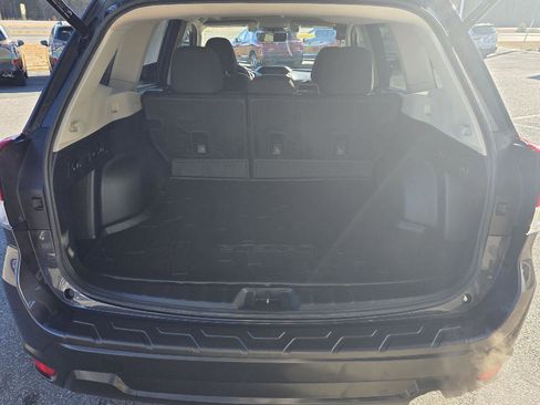 Used 2019 Subaru Forester Premium image 15