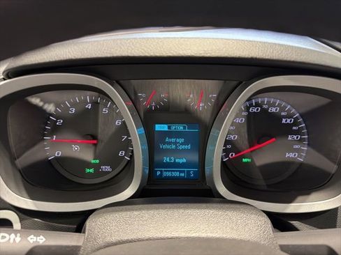 Used 2017 Chevrolet Equinox LT w/ Convenience Package FWD image 16