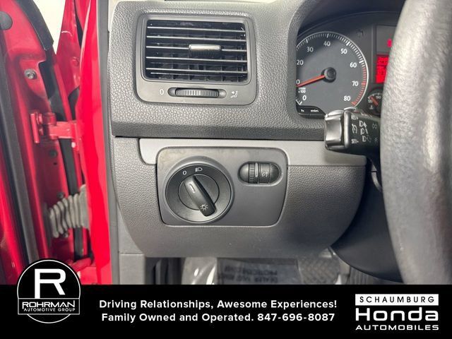 Used 2009 Volkswagen Jetta S FWD image 11