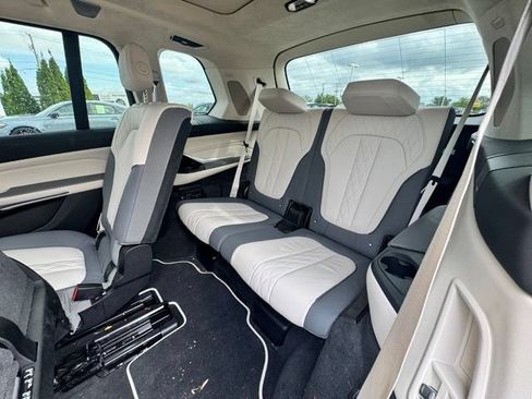 Used 2024 BMW X7 M60i w/ Executive Package AWD/4WD image 20