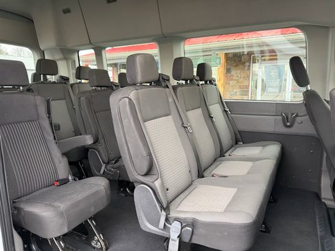 Used 2022 Ford Transit 350 XLT image 19