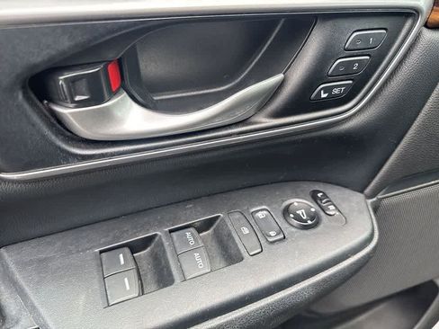 Used 2017 Honda CR-V EX-L image 11