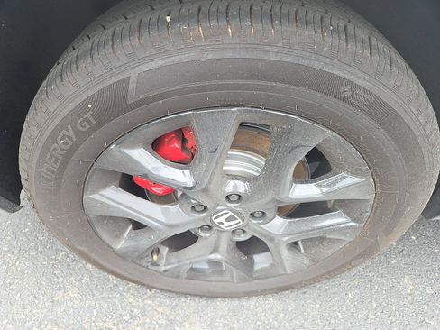 Used 2025 Honda HR-V Sport image 11
