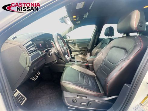 Used 2020 Volkswagen Jetta GLI Autobahn image 27