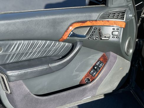 Used 2004 Mercedes-Benz S 500 4MATIC image 23