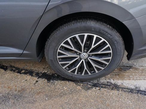 Used 2019 Volkswagen Jetta R-Line image 10