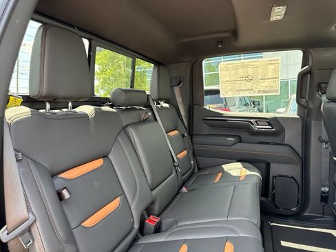 New 2026 GMC Sierra 1500 AT4 w/ AT4 Premium Package AWD/4WD image 27