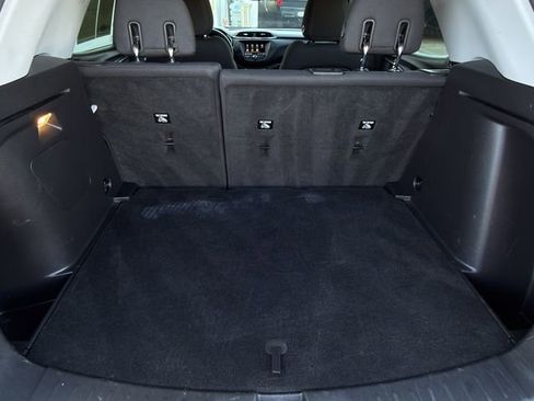 Used 2022 Chevrolet TrailBlazer LS image 25