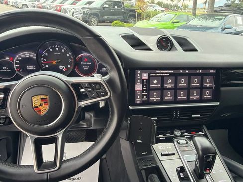 Used 2020 Porsche Cayenne AWD/4WD image 27