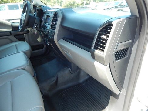 Used 2022 Ford F250 XL w/ Power Equipment Group image 16