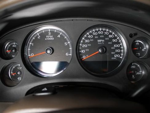 Used 2013 Chevrolet Tahoe LTZ image 14