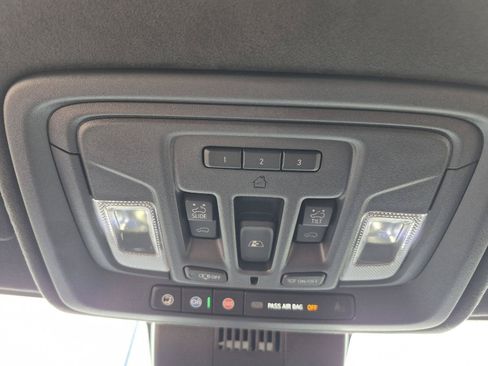 Used 2025 GMC Sierra 2500 Denali Ultimate w/ Max Trailering Package AWD/4WD image 7