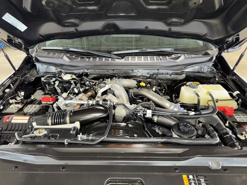 Used 2024 Ford F250 Lariat w/ Sport Appearance Package image 37