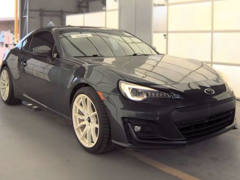 Used 2017 Subaru BRZ Limited w/ Popular Package #1 RWD image 1