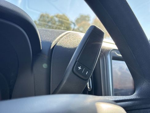 Used 2025 Chevrolet Silverado 1500 Custom image 26