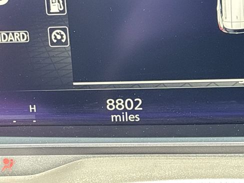 Used 2022 Nissan Rogue Platinum w/ Head-Up Display Package AWD/4WD image 32