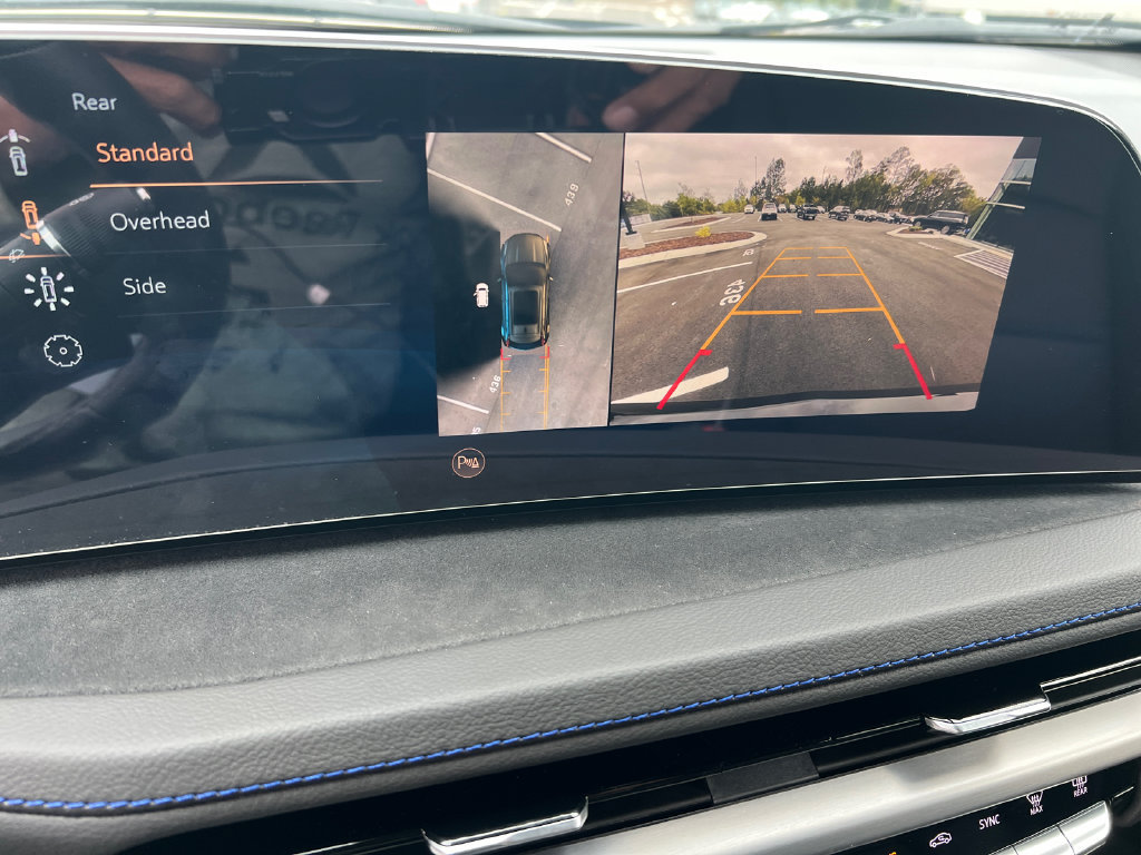 Used 2025 Cadillac XT4 Sport FWD image 26