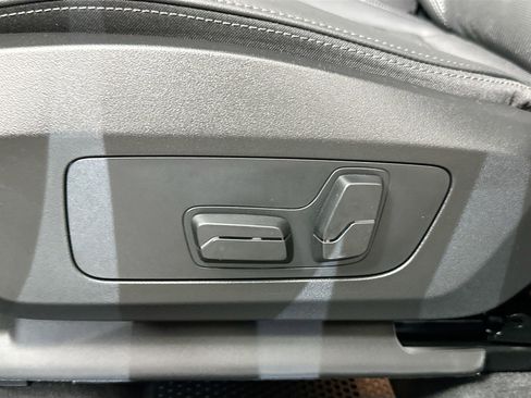 New 2026 BMW X1 xDrive28i w/ Technology Package image 18