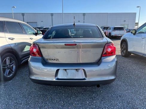 Used 2013 Dodge Avenger SE image 6