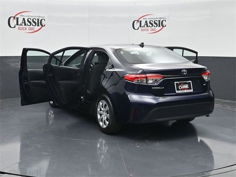 Used 2024 Toyota Corolla LE image 32