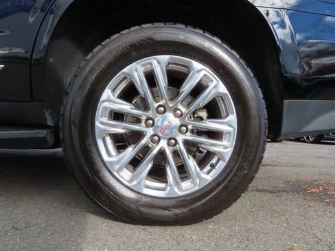 Used 2023 GMC Yukon SLT image 9