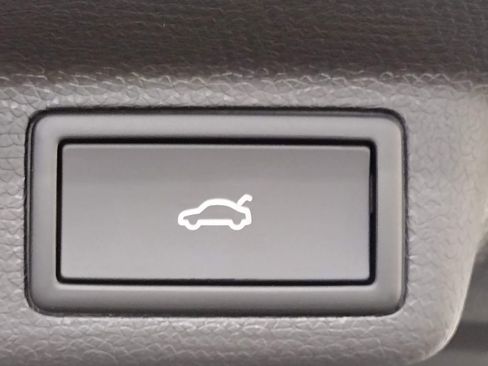 New 2025 Volkswagen ID. Buzz 1st Edition image 16