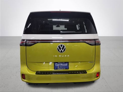 New 2025 Volkswagen ID. Buzz Pro S Plus image 12