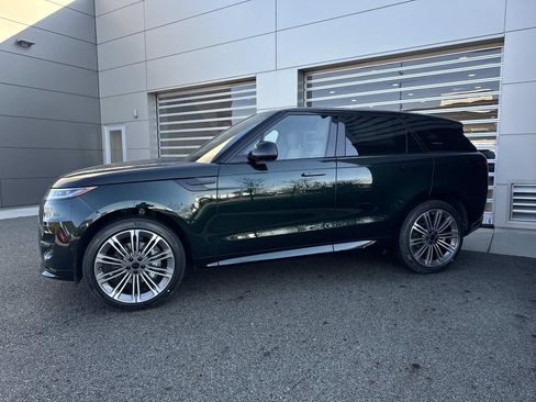 New 2026 Land Rover Range Rover Sport Dynamic SE image 3