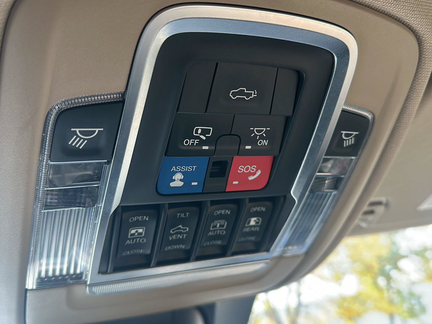 Used 2019 RAM 1500 Limited AWD/4WD image 18